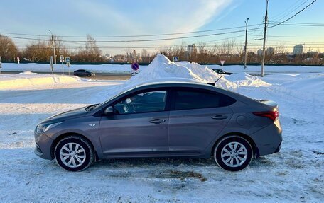 Hyundai Solaris II рестайлинг, 2018 год, 990 000 рублей, 2 фотография