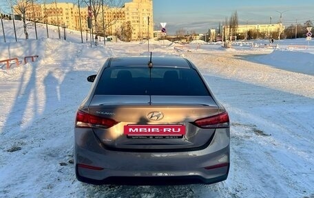 Hyundai Solaris II рестайлинг, 2018 год, 990 000 рублей, 3 фотография