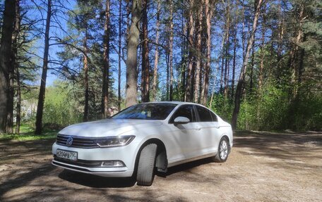 Volkswagen Passat B8 рестайлинг, 2018 год, 2 350 000 рублей, 2 фотография
