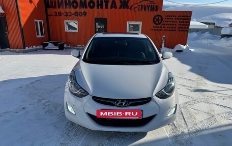 Hyundai Avante, 2013 год, 1 180 000 рублей, 2 фотография