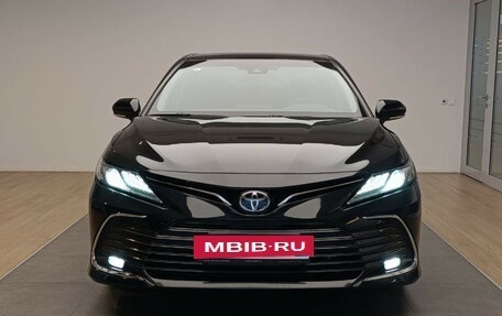 Toyota Camry, 2022 год, 3 450 000 рублей, 2 фотография