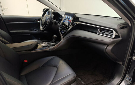 Toyota Camry, 2022 год, 3 450 000 рублей, 8 фотография