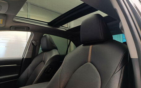 Toyota Camry, 2022 год, 3 450 000 рублей, 16 фотография