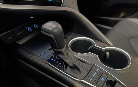 Toyota Camry, 2022 год, 3 450 000 рублей, 19 фотография