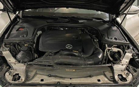 Mercedes-Benz E-Класс, 2019 год, 1 800 000 рублей, 11 фотография