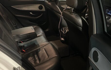 Mercedes-Benz E-Класс, 2019 год, 1 800 000 рублей, 8 фотография