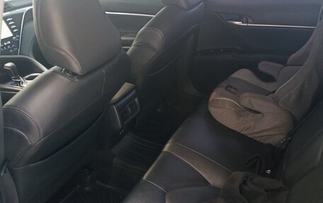 Toyota Camry, 2018 год, 2 530 000 рублей, 9 фотография