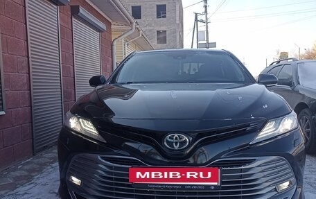 Toyota Camry, 2018 год, 2 530 000 рублей, 3 фотография