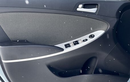 Hyundai Solaris II рестайлинг, 2012 год, 609 000 рублей, 15 фотография