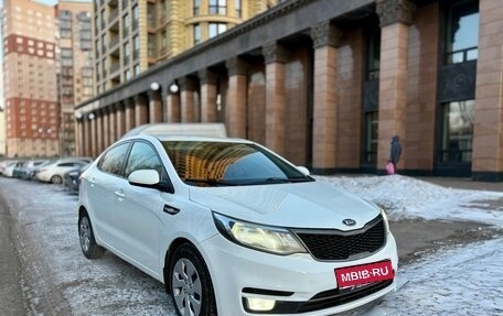 KIA Rio III рестайлинг, 2017 год, 990 000 рублей, 1 фотография