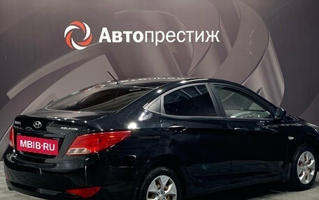 Hyundai Solaris II рестайлинг, 2015 год, 825 000 рублей, 6 фотография
