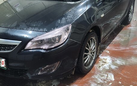 Opel Astra J, 2011 год, 550 000 рублей, 8 фотография