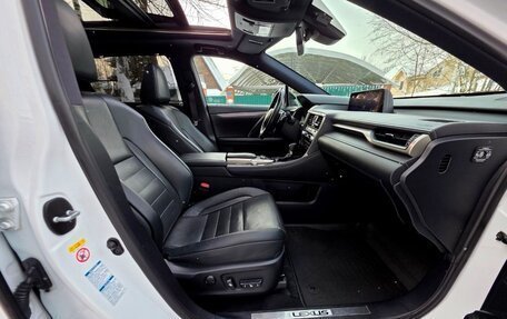 Lexus RX IV рестайлинг, 2018 год, 5 400 000 рублей, 24 фотография