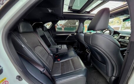 Lexus RX IV рестайлинг, 2018 год, 5 400 000 рублей, 28 фотография