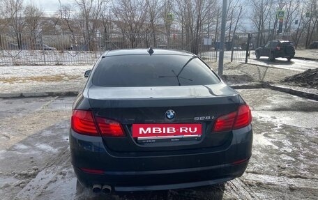 BMW 5 серия, 2011 год, 1 700 000 рублей, 6 фотография