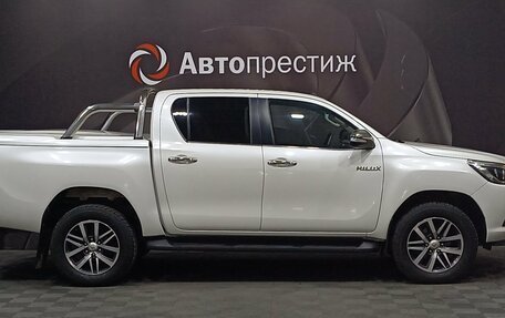 Toyota Hilux VIII, 2016 год, 2 830 000 рублей, 4 фотография
