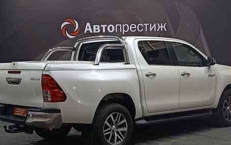 Toyota Hilux VIII, 2016 год, 2 830 000 рублей, 6 фотография
