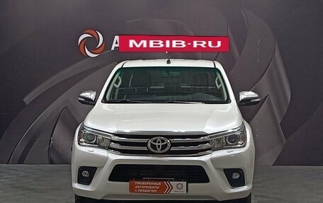 Toyota Hilux VIII, 2016 год, 2 830 000 рублей, 2 фотография