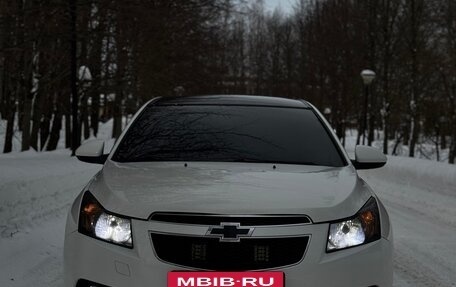 Chevrolet Cruze II, 2012 год, 850 000 рублей, 2 фотография