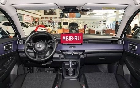 Honda Vezel, 2025 год, 1 850 000 рублей, 7 фотография