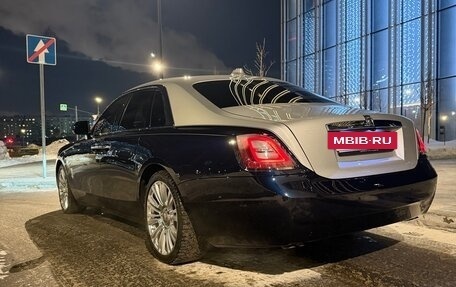 Rolls-Royce Ghost Series II рестайлинг, 2021 год, 27 000 000 рублей, 7 фотография