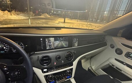 Rolls-Royce Ghost Series II рестайлинг, 2021 год, 27 000 000 рублей, 19 фотография