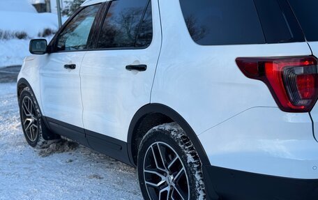 Ford Explorer VI, 2015 год, 2 090 000 рублей, 10 фотография