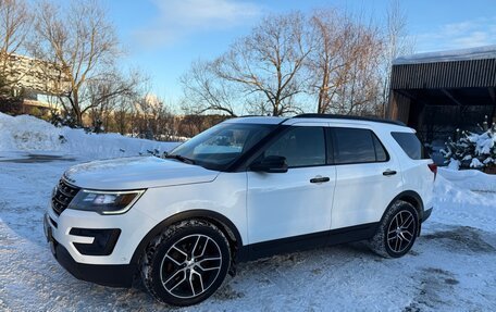 Ford Explorer VI, 2015 год, 2 090 000 рублей, 11 фотография