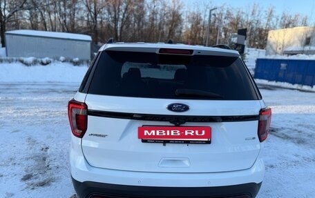 Ford Explorer VI, 2015 год, 2 090 000 рублей, 8 фотография