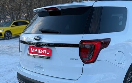 Ford Explorer VI, 2015 год, 2 090 000 рублей, 7 фотография