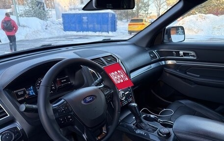 Ford Explorer VI, 2015 год, 2 090 000 рублей, 13 фотография