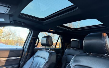 Ford Explorer VI, 2015 год, 2 090 000 рублей, 16 фотография