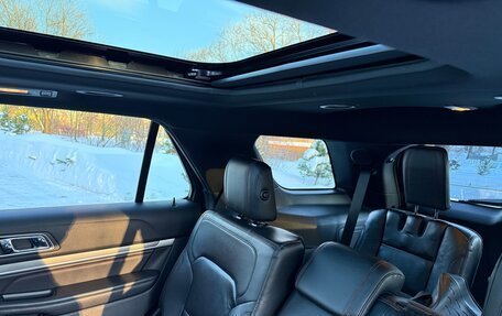 Ford Explorer VI, 2015 год, 2 090 000 рублей, 18 фотография