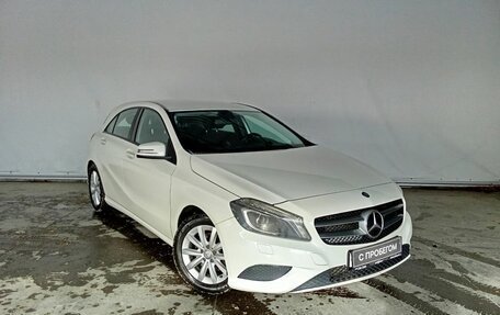 Mercedes-Benz A-Класс, 2015 год, 1 478 000 рублей, 3 фотография