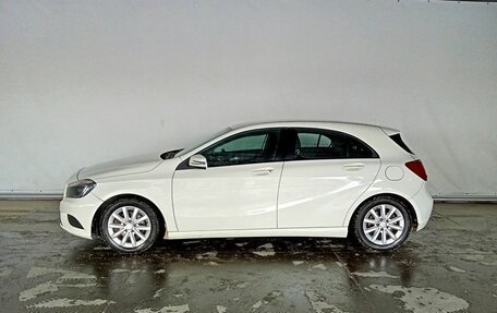 Mercedes-Benz A-Класс, 2015 год, 1 478 000 рублей, 8 фотография