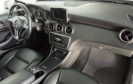 Mercedes-Benz A-Класс, 2015 год, 1 478 000 рублей, 10 фотография