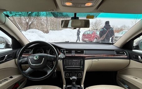 Skoda Superb III рестайлинг, 2012 год, 1 300 000 рублей, 14 фотография