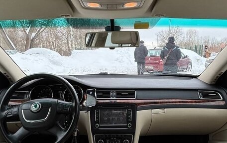 Skoda Superb III рестайлинг, 2012 год, 1 300 000 рублей, 20 фотография