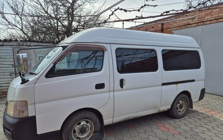 Nissan Caravan IV, 2001 год, 600 000 рублей, 3 фотография