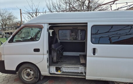 Nissan Caravan IV, 2001 год, 600 000 рублей, 9 фотография