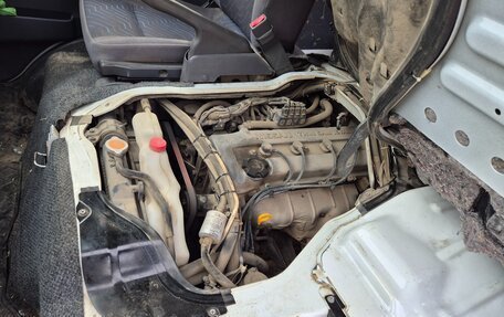 Nissan Caravan IV, 2001 год, 600 000 рублей, 16 фотография