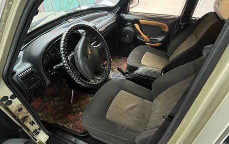 ГАЗ 31105 «Волга», 2004 год, 300 000 рублей, 11 фотография