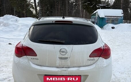 Opel Astra J, 2011 год, 450 000 рублей, 3 фотография