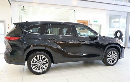 Toyota Highlander, 2025 год, 5 850 000 рублей, 8 фотография