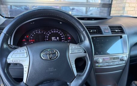 Toyota Camry, 2009 год, 1 150 000 рублей, 18 фотография