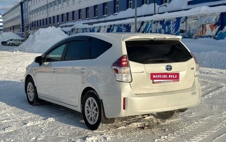 Toyota Prius Alpha I (ZVW40/41), 2019 год, 2 040 000 рублей, 6 фотография