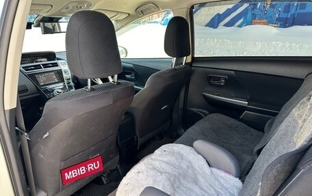 Toyota Prius Alpha I (ZVW40/41), 2019 год, 2 040 000 рублей, 16 фотография