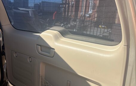 Toyota Land Cruiser Prado 120 рестайлинг, 2008 год, 2 200 000 рублей, 28 фотография