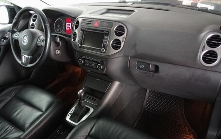 Volkswagen Tiguan I, 2011 год, 948 000 рублей, 10 фотография