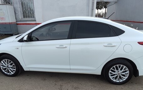 Hyundai Solaris II рестайлинг, 2018 год, 1 500 000 рублей, 3 фотография